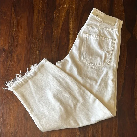 Citizens Of Humanity White Horseshoe Jeans (Barrel Jeans)